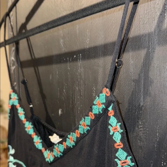 Entro Black Floral Embroidered Mini Slip Dress - Picture 8 of 13